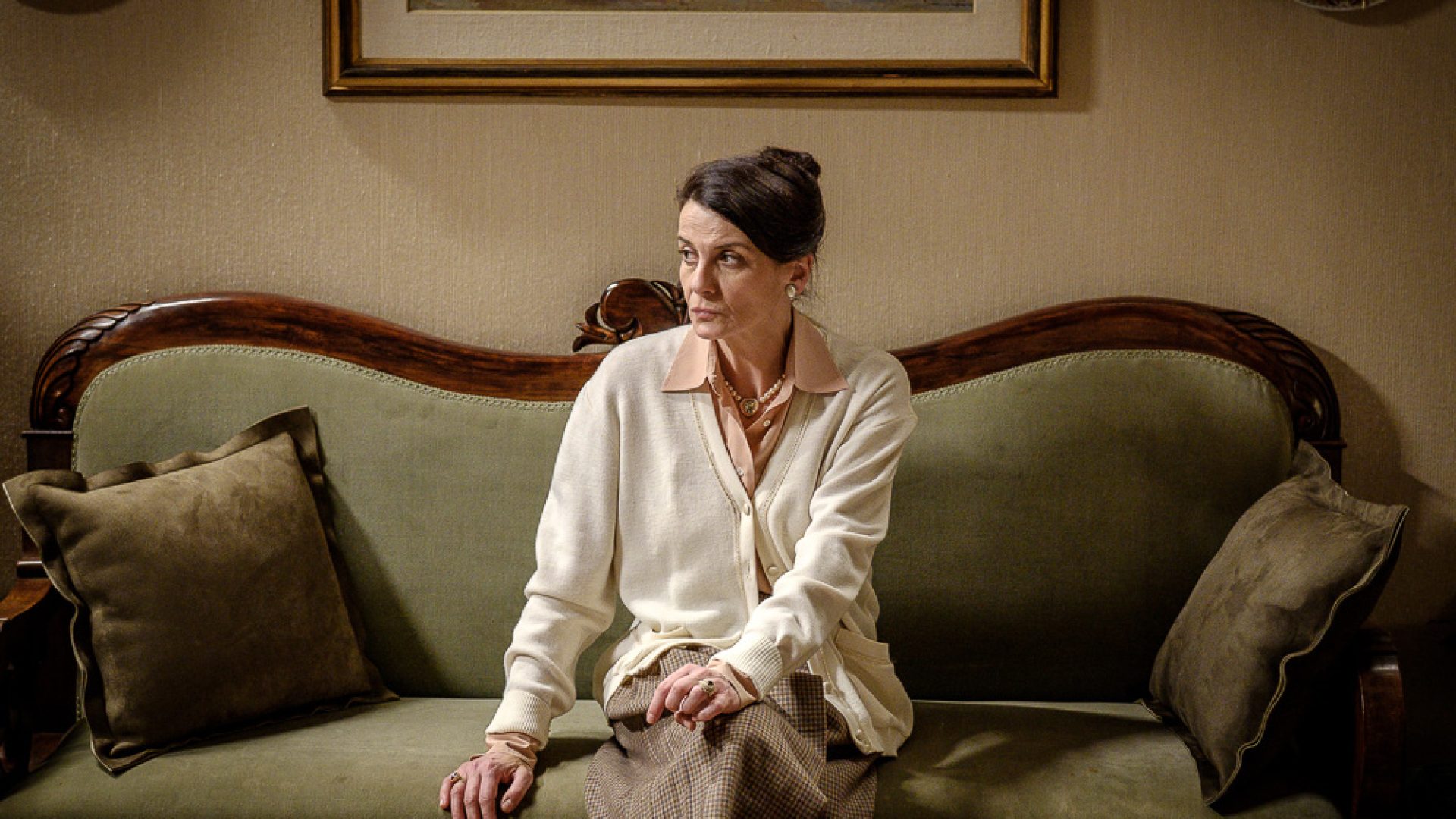 "Il caso Claps" regia Marco Pontecorvo, Gianmarco Saurino, Rosa Diletta Rossi, Anna Ferruzzo, Giacomo Giorgio, Ludovica Ciaschetti, Vincenzo Ferrera, Giulio Della Monica, Francesco Acquaroli, Francesca Ventriglia, Marta Giovannozzi, Claudio Corinaldesi, Beniamino Marcone, Fulvio Pepe, Bianca Nappi, Giusy Frallonardo, Vincent Riotta, Nila Prisco, Katie McGovern, Francesca Antonelli, Carlo De Ruggeri